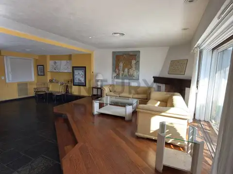 Departamento en Alquiler de 4 ambientes