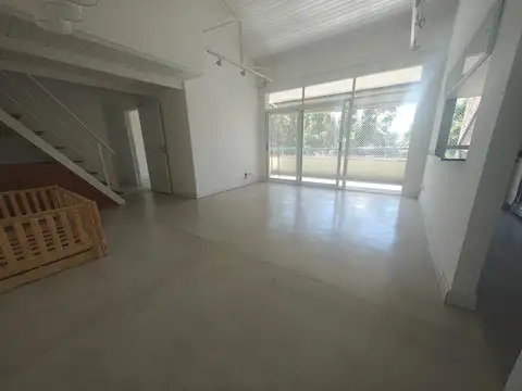 Departamento en Alquiler con 1 cocheras