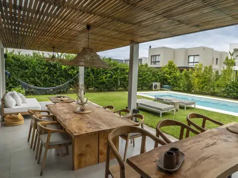 VENTA DE CASA EN LOS CASTAÑOS, NORDELTA