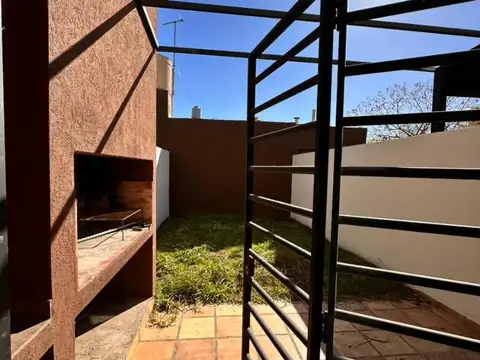 Casa en Alquiler en Ituzaingo, $ 1.200.000