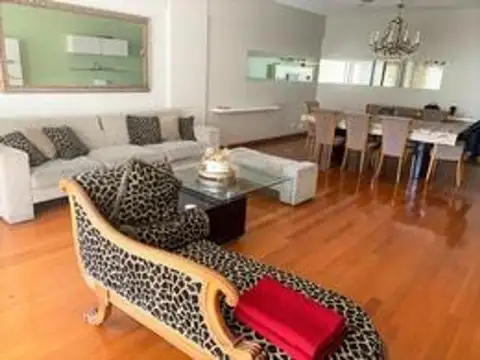 Departamento Venta- 4 ambientes con cochera- Palermo Chico