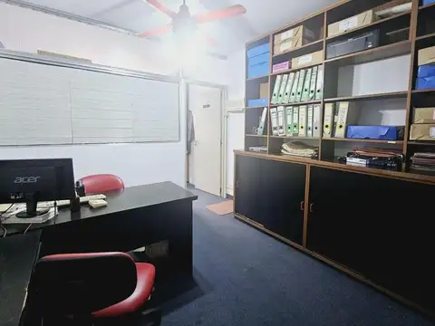 Oficina 2 ambientes con 2 baños
