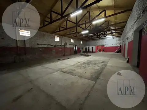Galpon en Venta 17  mts Fondo