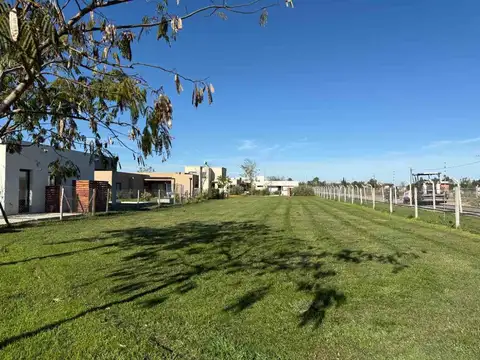 Terreno en Venta en Villa Rosa, USD 20.000