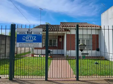 VENTA MUY LINDO CHALET 3 AMB MERLO