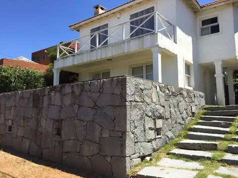 Casa en Manantiales