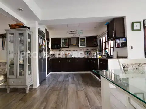 Casa en Venta en Castelar, USD 255.000