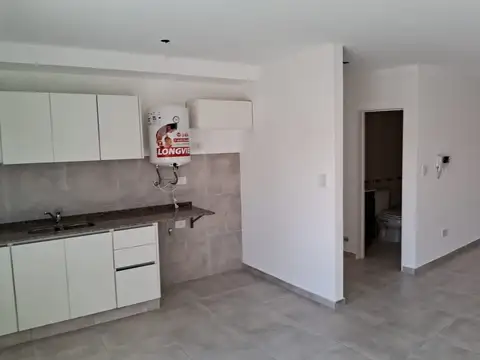 Departamento en Alquiler en Morón, $ 450.000