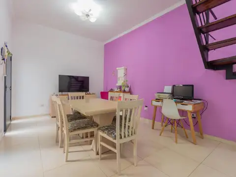 Depto Tipo Casa en Venta de 4 ambientes