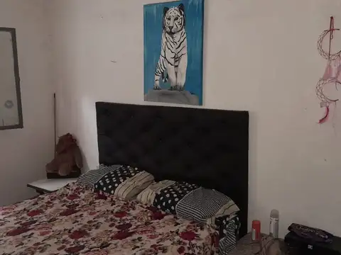 CASA DE 3 DORMITORIOS + 1 DTO MONOAMBIENTE