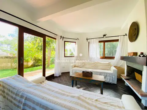 Casa 6 ambientes con 5 baños