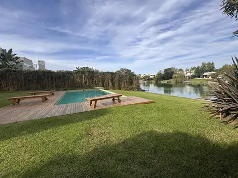 Casa en alquiler a la laguna principal en Santa Barbara