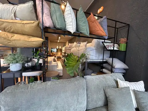 Local en Alquiler en Olivos Vías/Río, $ 3.500.000
