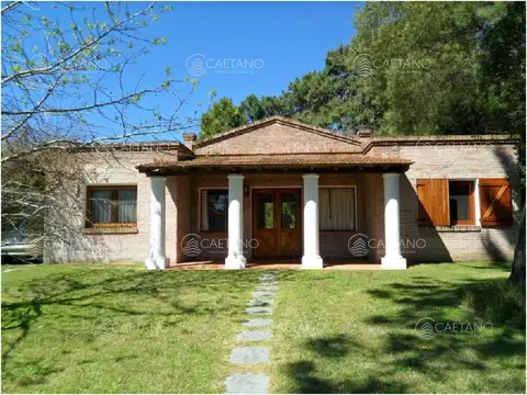 Casa en Alquiler Temporal en Rincón del Indio, USD 3.100
