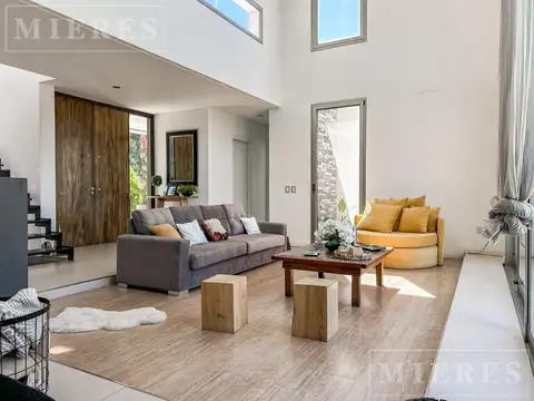Casa en venta en Albanueva