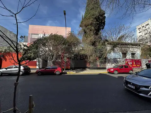 24 De Noviembre 300