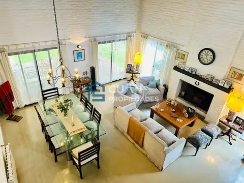 Casa en Venta de 4 dormitorios