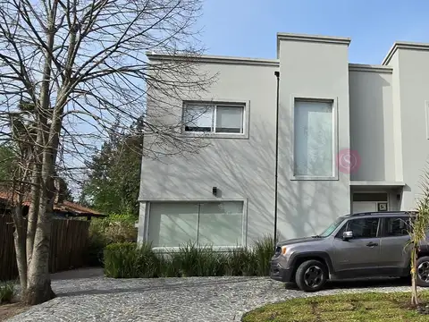 Casa en venta en Barrio St Matthews Pilar Av. Caamaño