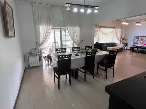 Casa en Venta en Garin-Centro, USD 220.000
