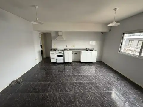 Departamento en Alquiler en Avellaneda, $ 690.000