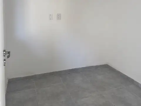 Depto Tipo Casa en Alquiler al Este