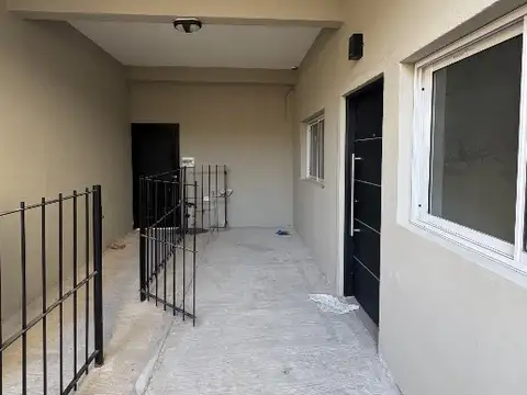 Depto Tipo Casa en Alquiler al Este