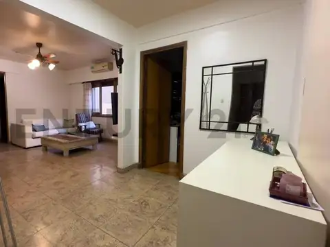 Venta departamento 5 ambientes, Av. Directorio  al 700, Caballito