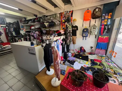 Local en Alquiler Via Pública