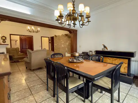 Departamento 4 ambientes con 2 baños