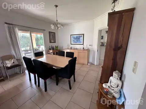Casa en Venta con 6 cocheras