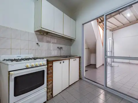 Depto Tipo Casa en Venta 50 años