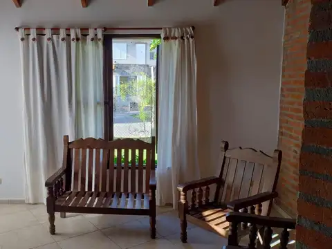 Casa en Venta en Fray Luis Beltran, USD 98.000