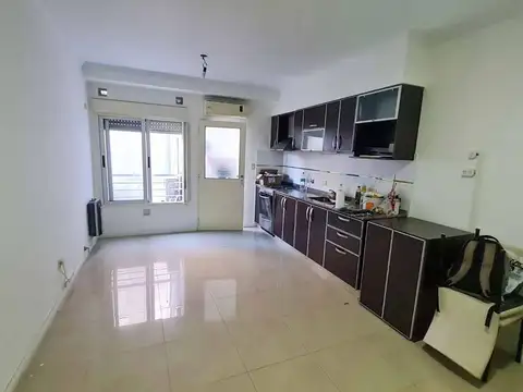Venta de PH 2 Ambientes en Monte Castro