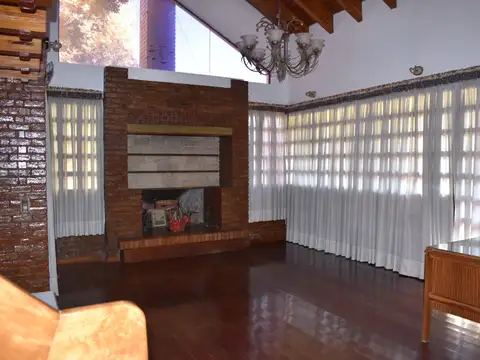 Venta Casa de Categoria en Maipu