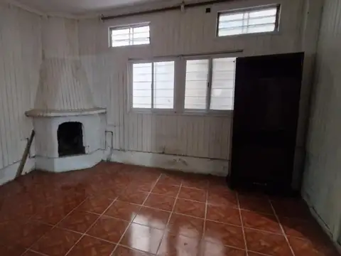 Depto Tipo Casa en Venta en Ramos Mejia, USD 75.000