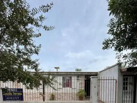CHALET + DEPTO + GALPON + QUINCHO EN VENTA