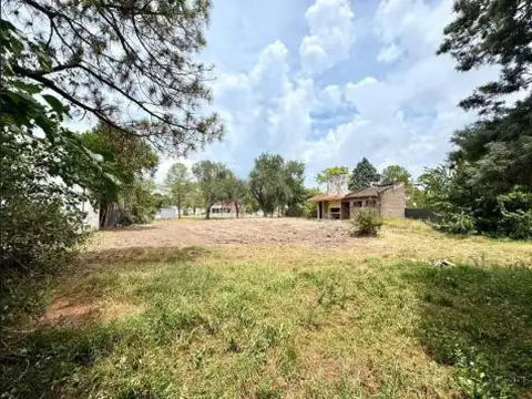 Terreno en Funes