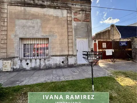 Se Vende Casa con Todos Los Servicios - Luján