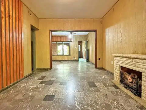 GRAN CASA EN ALQUILER BARRIO REFINERIA