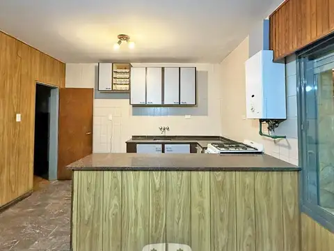 Casa en Alquiler en Refinerias, $ 1.300.000
