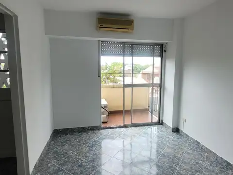 Dto 3  amb  con  balcon - excelente estado - lavadero separado SUP TOTAL 47 Mts