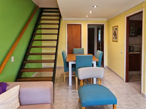 Depto Tipo Casa en Venta con 1 cocheras