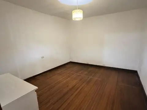 Depto Tipo Casa en Alquiler de 3 ambientes