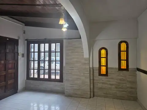 CASA PH 3 AMBIENTES . APTA CRÉDITO. CON TERRAZA PROPIA