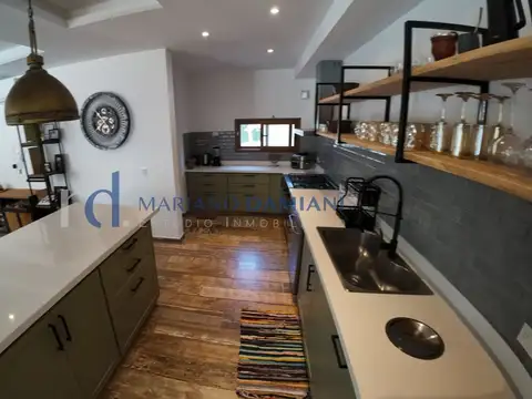 Casa 4 Dormitorios con Pileta en Venta en Pinamar Barrio Solar del Norte