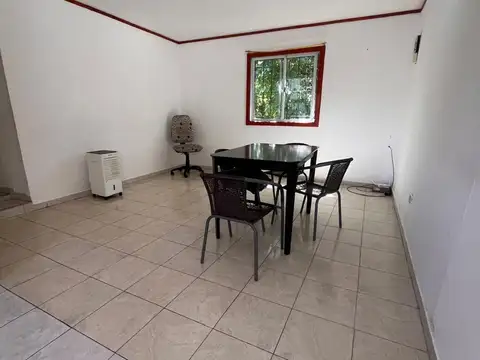 Depto Tipo Casa en Alquiler de 2 dormitorios