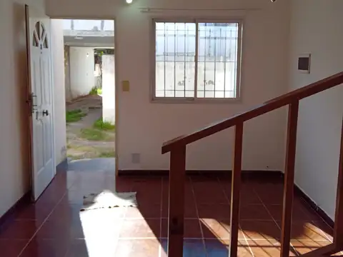 DEPARTAMENTO  tipo DUPLEX 3 AMBIENTES en Alquiler