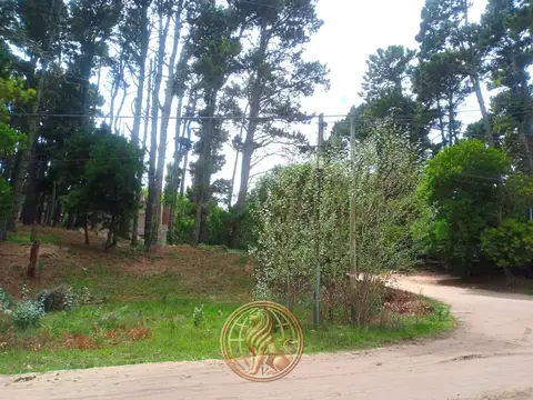 Venta Lote en esquina de Mar Azul