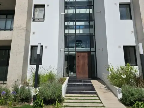 Departamento en Venta en Arguello, USD 270.000