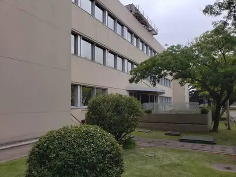 Alquiler oficina en Saavedra 2do piso (750 m2)